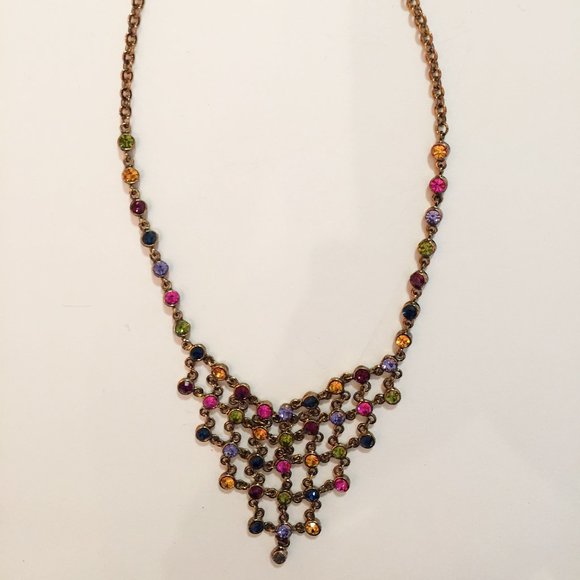 Costume Jewelry Necklace & Earrings Set - Picture 4 of 4